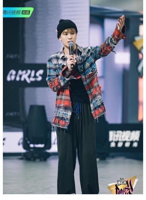 紅星觀察丨三檔|紅星觀察丨三檔說唱綜藝打擂臺，聚焦女性說唱的“黑怕女孩”能出圈嗎？