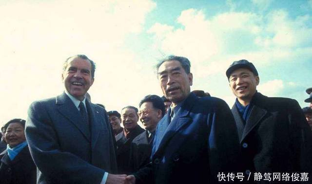 中国|尼克松问了毛主席一个问题,毛主席的回答让尼克松给他鞠了一躬