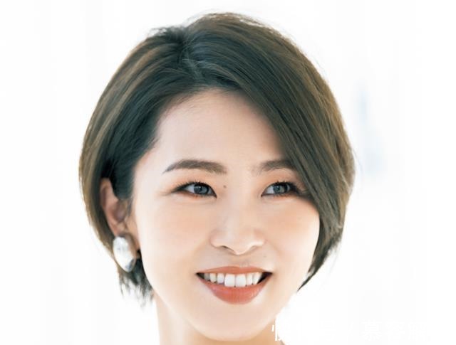 菱形 越短越洋气减龄,这8款“迷人短”发型,适合40-50岁的女人参考