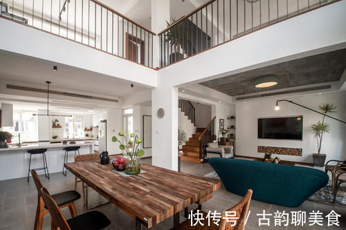 阳光大宅|周子鉴作品：350㎡阳光大宅，两层变三层，立体的家庭社交空间