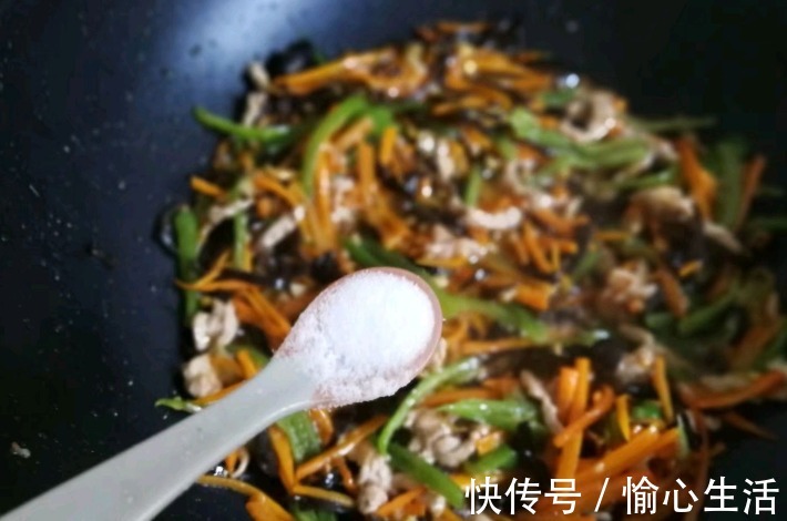 里脊肉|不管炒什么肉，不要直接下锅炒，多加这一步，肉不粘锅更嫩滑