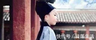 对子！明朝一神童，无人能考倒他，皇帝不信，亲自出一上联，神童的下联