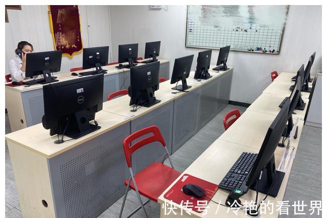 经纪人|上海楼市调查:价格虚高学区房挤掉300万水分,投资客淡出