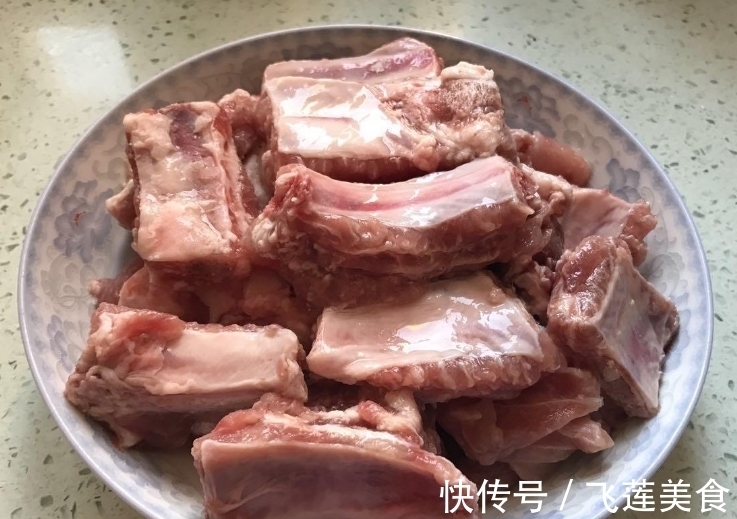 豆角|用“它”来炖排骨，香气扑鼻营养丰富，上桌甭管多大碗总能一扫光