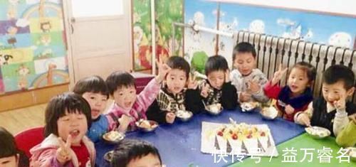 小朋友|5岁女儿幼儿园过生日，老师提醒要买双层蛋糕，宝妈：为什么？