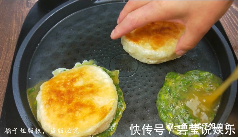 这个饼的做法火了,蓬松柔软,北方人三天两头吃,南方人也喜欢
