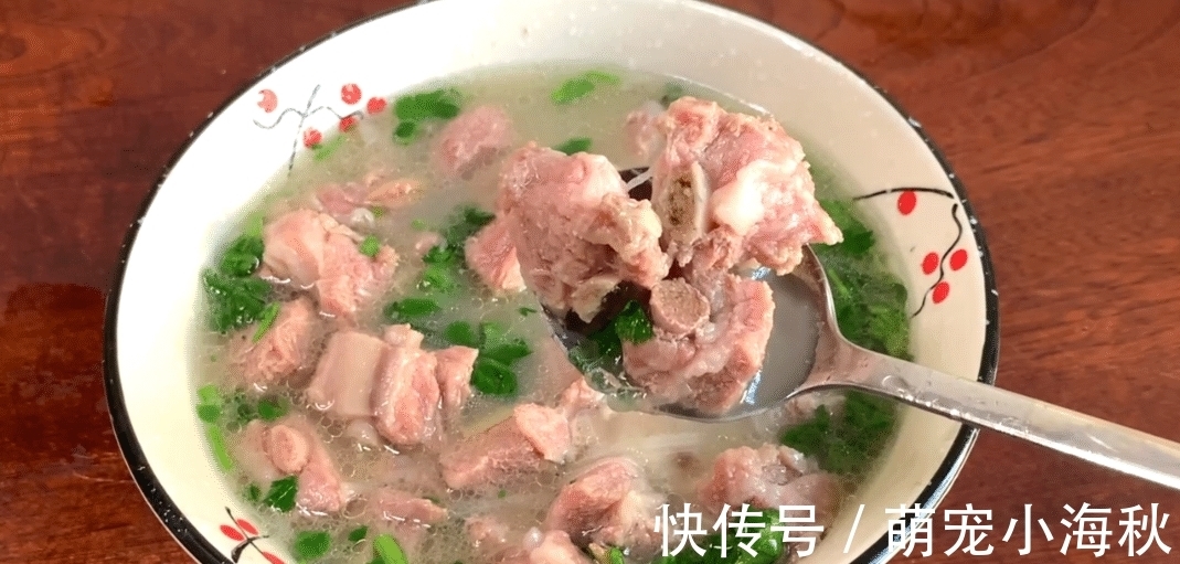 正确做法|炖排骨时，有人先焯水，有人直接炖，大厨：都不对，教你正确做法