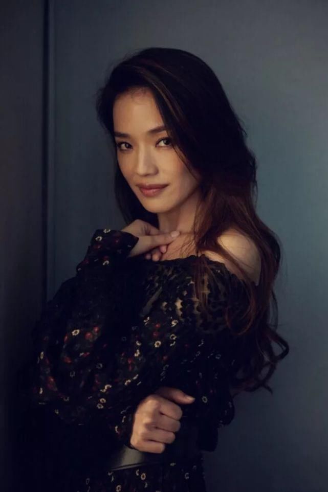 林青霞 你适合剪刘海吗?还是更加适合中分、偏分发型?