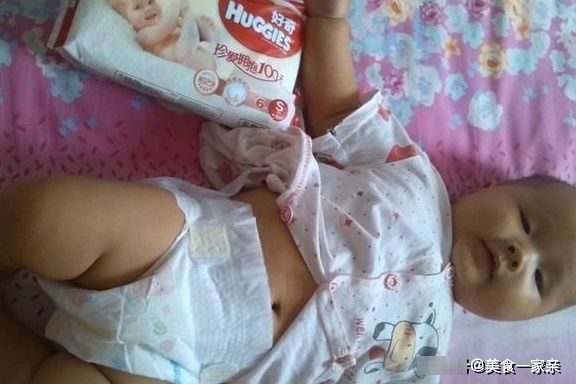 东西|宝宝一晚上都用纸尿裤可以吗？给宝宝用纸尿裤几点要注意