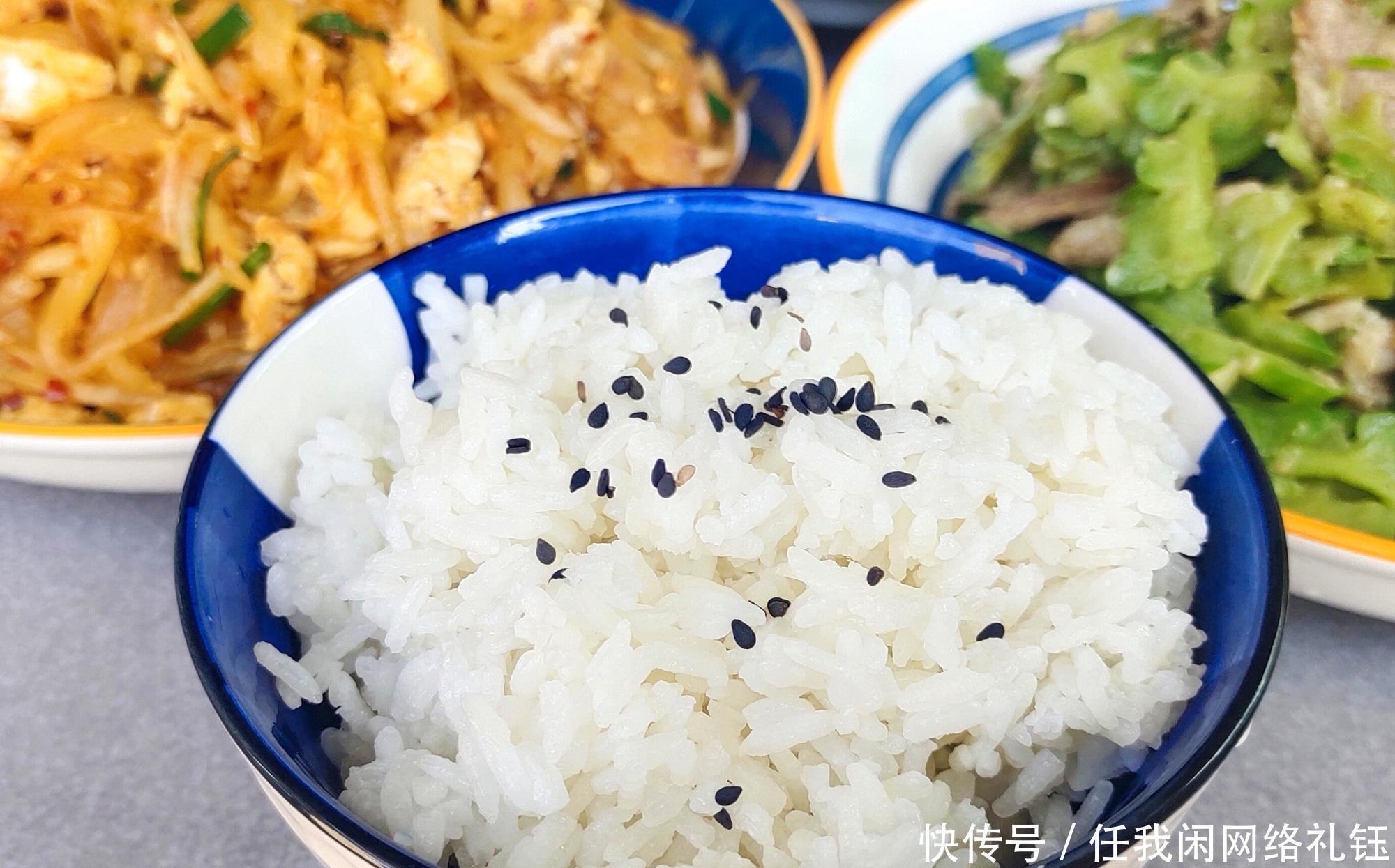 午餐|一家三口午餐,简单的一荤两素,花费少营养好,朋友直夸赞