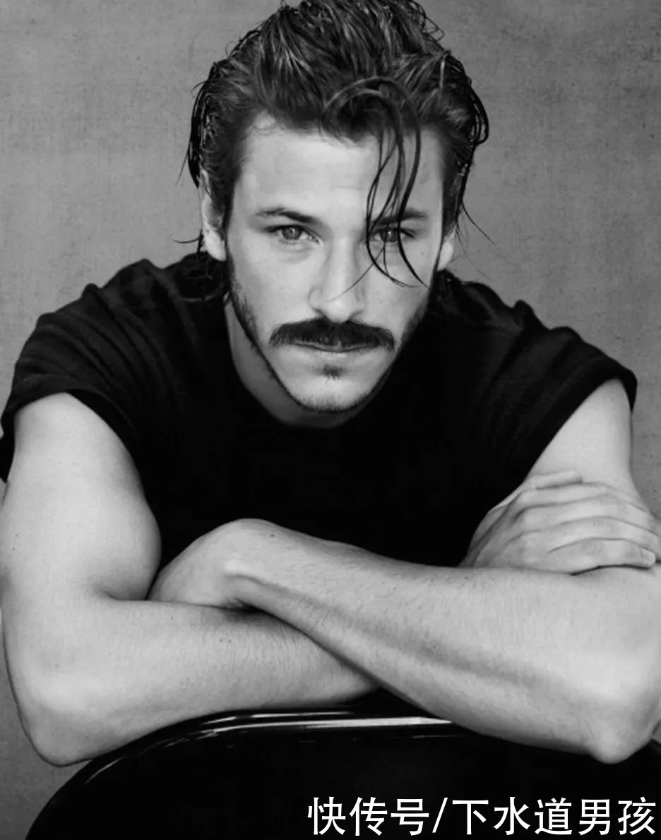 他连续十一年担任香奈儿CHANEL 品牌代言人