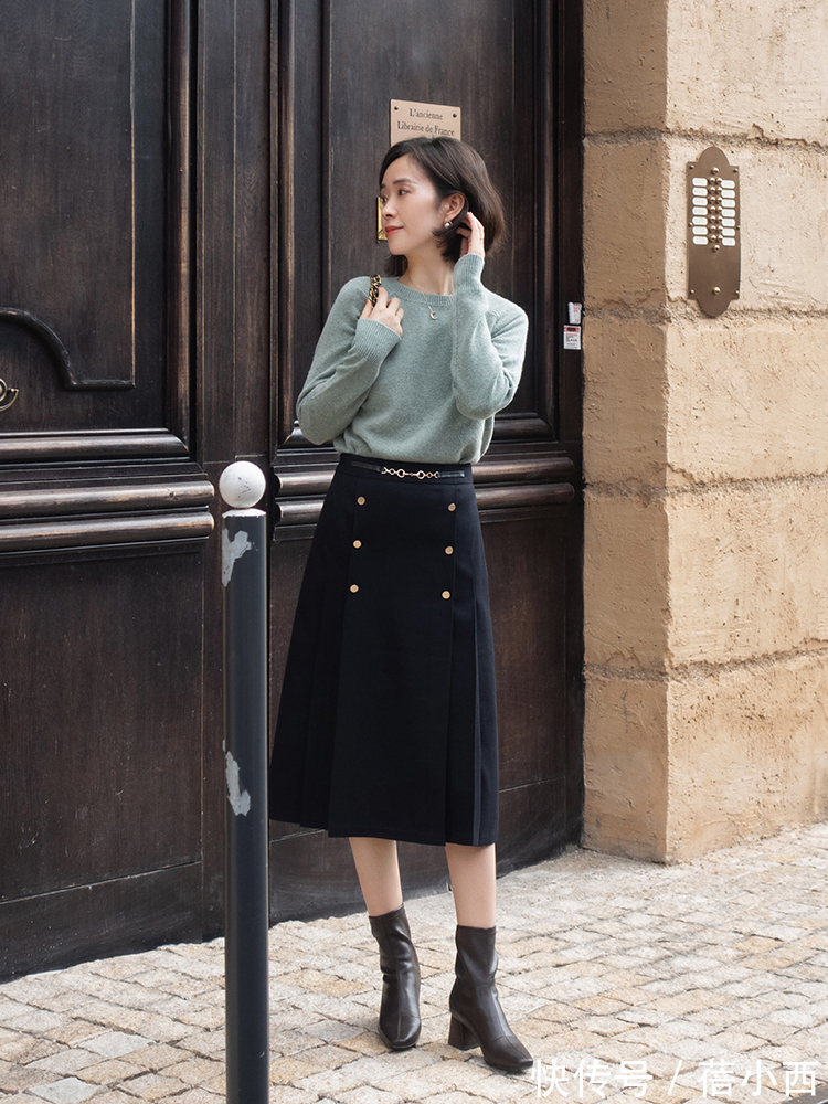 半裙 40岁的女人试试“羊毛衫+半身裙”,学她这样穿,遇见更美的自己