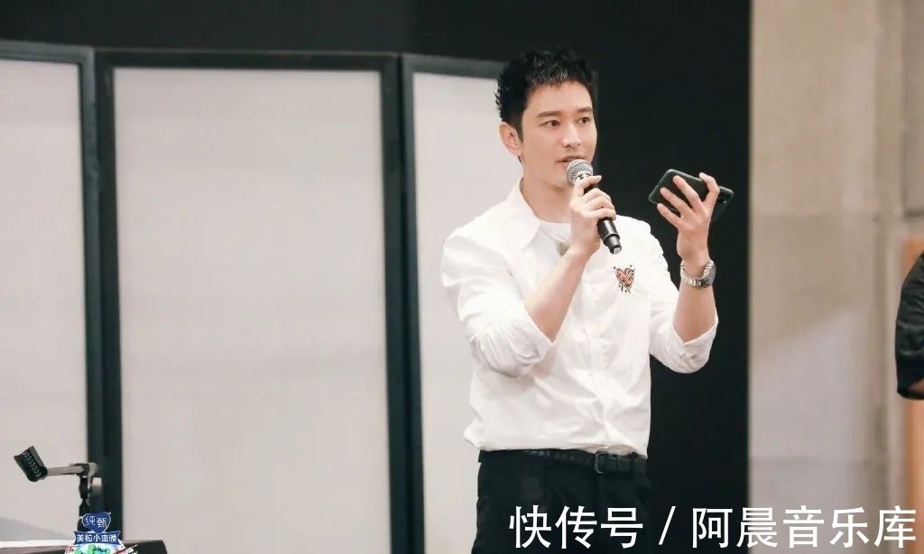 大热天|黄晓明偶像包袱重，大热天穿厚底靴增高，意外暴露五五分身材