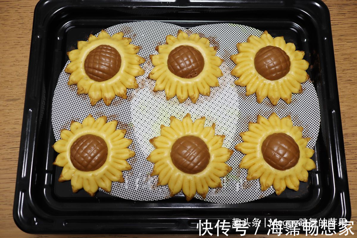 面团|一次发酵的向日葵馒头,端上桌惊艳了,光滑细腻暄软还能省60分钟