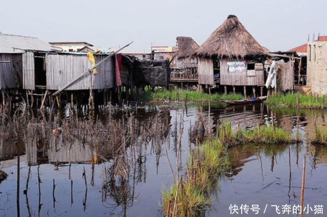 世界上最大的水村：全村3万人都住在水上，吃穿不愁唯独怕上厕所