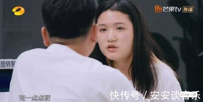 黃曉明|又尷尬了,明星菜又沒煮熟,趙麗穎善意提醒,顧客回應給足了面子