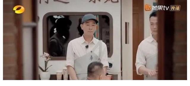 陈小春“社恐”，张智霖情商高，《大湾仔的夜》挖掘哥哥的另一面