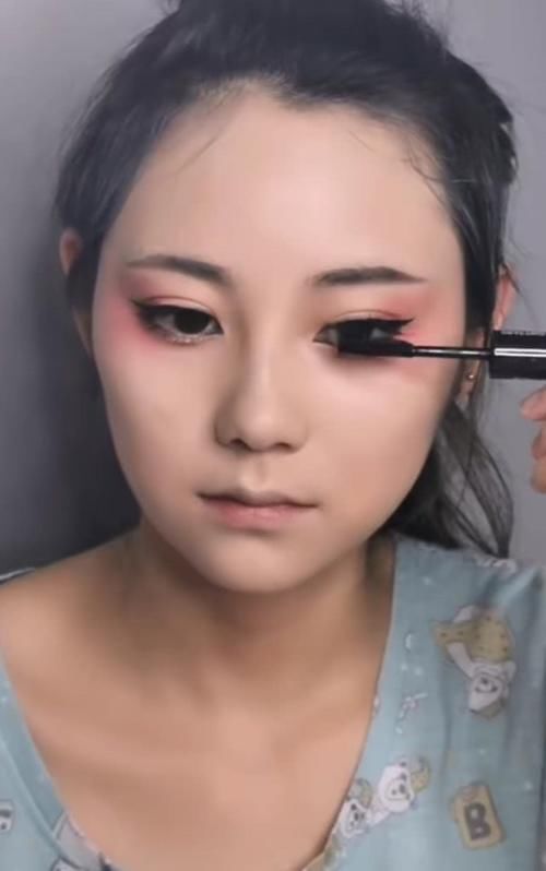 小姐姐凭实力仿妆“陈芊芊”，开始等着看笑话，成品入坑走不出去了