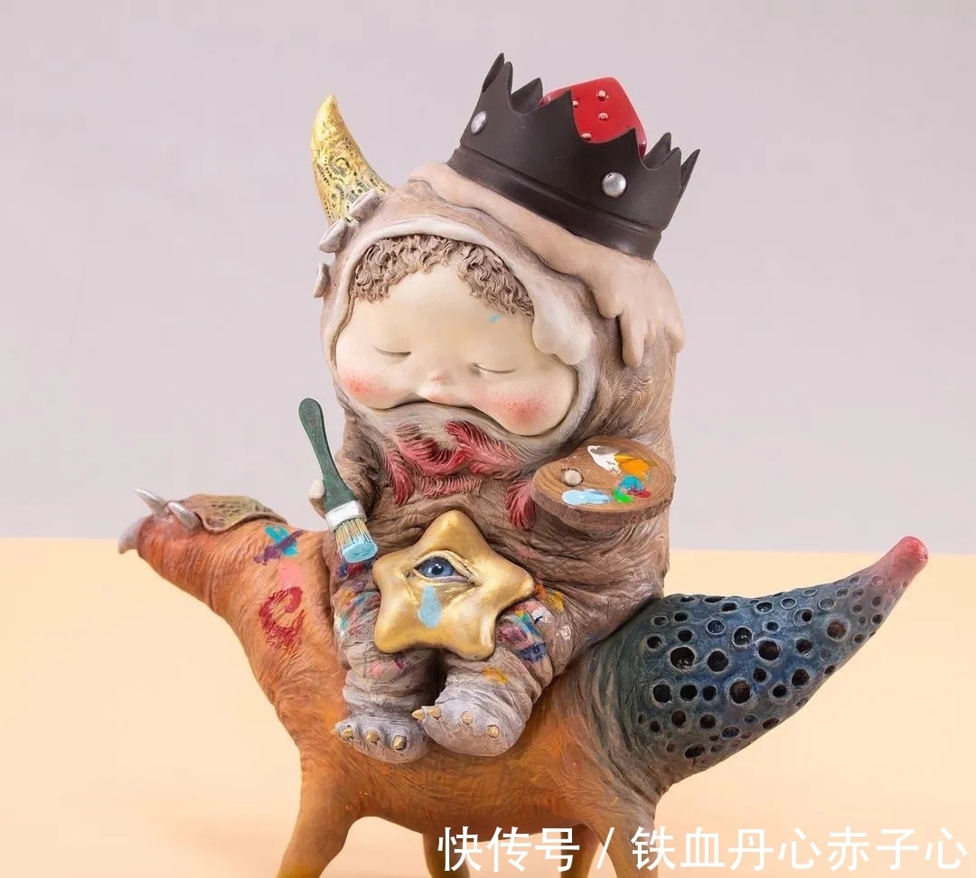 Ueda$Akishi Ueda:黑暗和可爱的完美交融