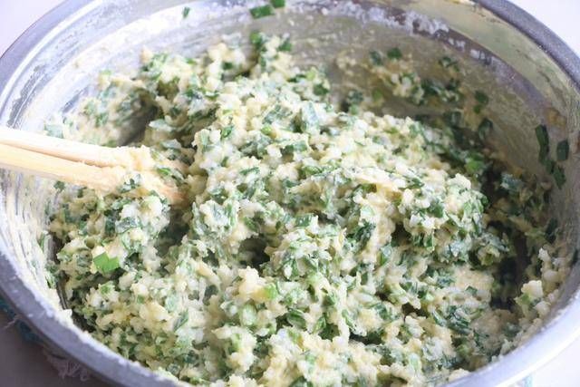 米饭鸡蛋饼|韭菜鸡蛋新吃法，比韭菜盒子简单，比煎饼好吃，早餐连吃3天不腻