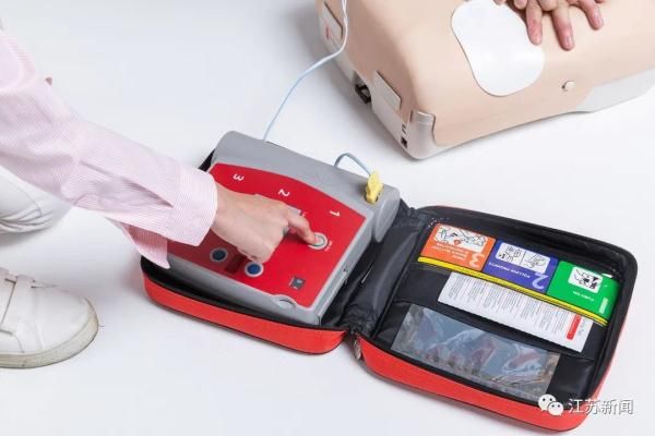 心搏骤停|这些急救方法一定要学会！能救命→