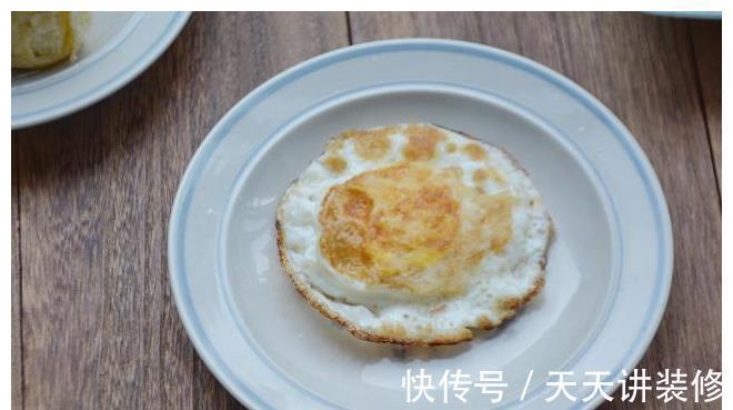 腌萝卜片|晒晒小县城一家三口的早餐,不精致却用心,孩子喜欢,个子蹭蹭长