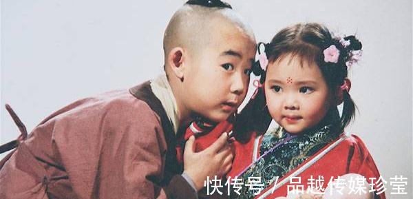 王熙凤|刘姥姥三进荣国府时贾母留给她一样东西,看后老泪纵横