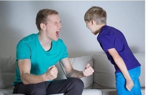 孩子|孩子在外面被欺负，千万不要教他说这三个字，否则会越来越软弱