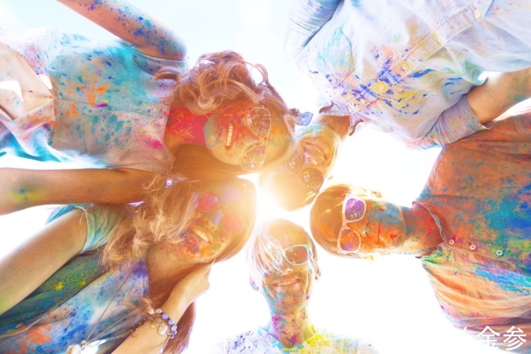 商业化|直播这碗饭,知乎、豆瓣、虎扑吃不消