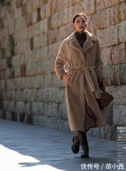 针织衫|气质女人穿大衣更爱“极简风”,低调沉稳且大气,40+穿更高级