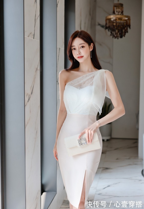 搭配|女神孙允珠高清时尚搭配:爱丁堡纯夏仙女琉璃玫瑰洋裙