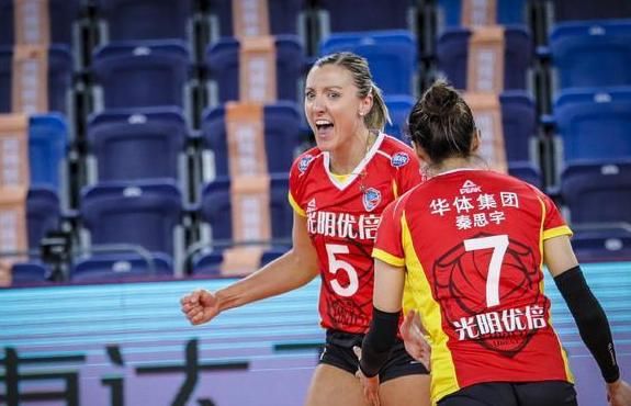 排超决赛|从2-0到2-3!江苏女排遭遇上海队逆转，谁能晋级排超决赛悬念继续