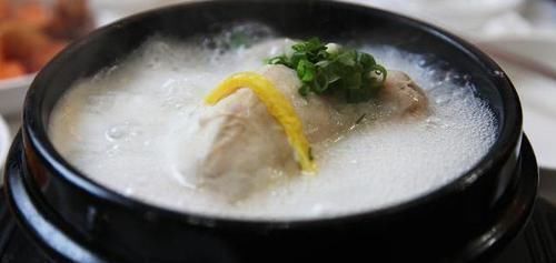 黄芪和它“天作之合”,泡水喝一喝,祛湿排寒,帮你的肝肾大扫除