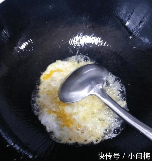 老公|大热天的, 老公就馋这美味, 当菜又当饭, 炒一锅不够, 再炒一锅!