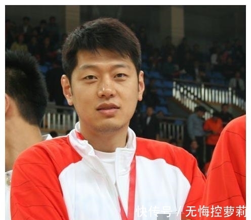 公开恋情|男篮莫科:因爱一夜白头,再婚也不忘前妻,深情终究抵不过现实
