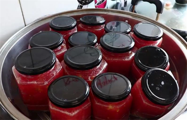 自制|教你在家自制西红柿酱,味道鲜美,做法简单,放一年不怕坏