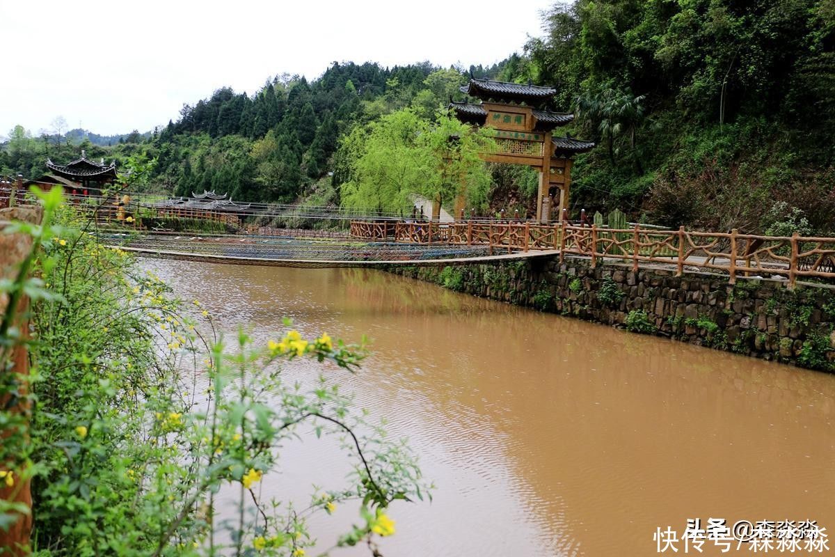 胡家溪土家族古村落，一脚踏五县，距今已千年