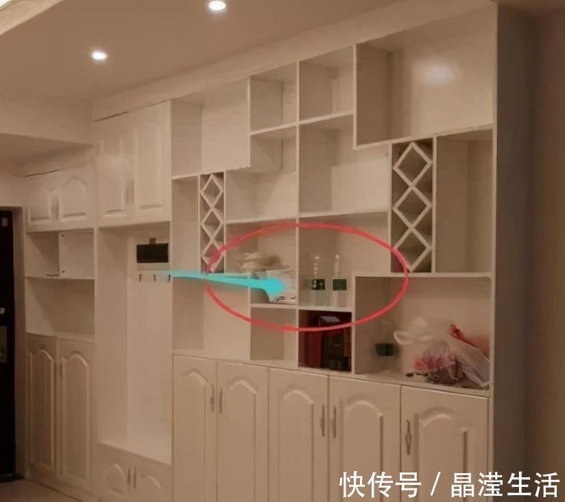 电视柜|入住新房半年,先后购买8样“鸡肋”家具,不实用还占空间,心碎