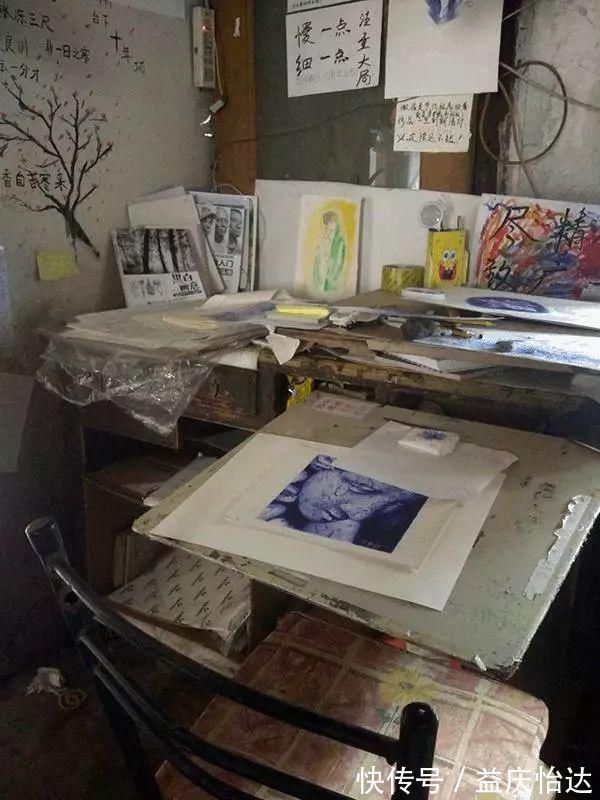 盼望!一位15岁的小姑娘,没有任何绘画基础,却画出了令人感动的圆珠笔作品!