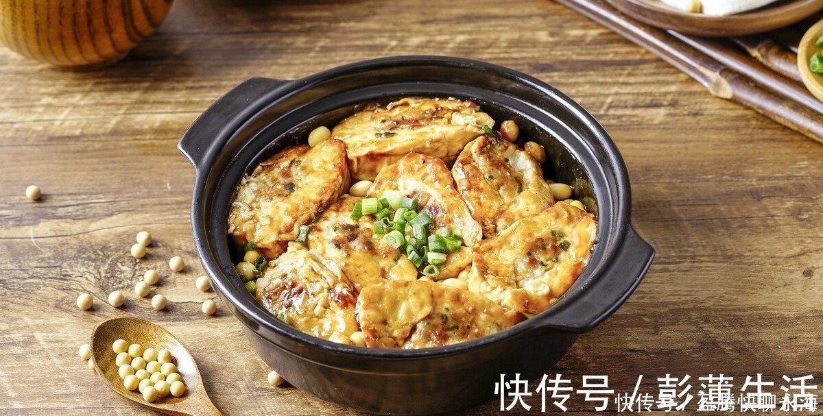 煎豆腐时,加面粉还是淀粉,教你正确的方法,豆腐不碎不破不粘锅