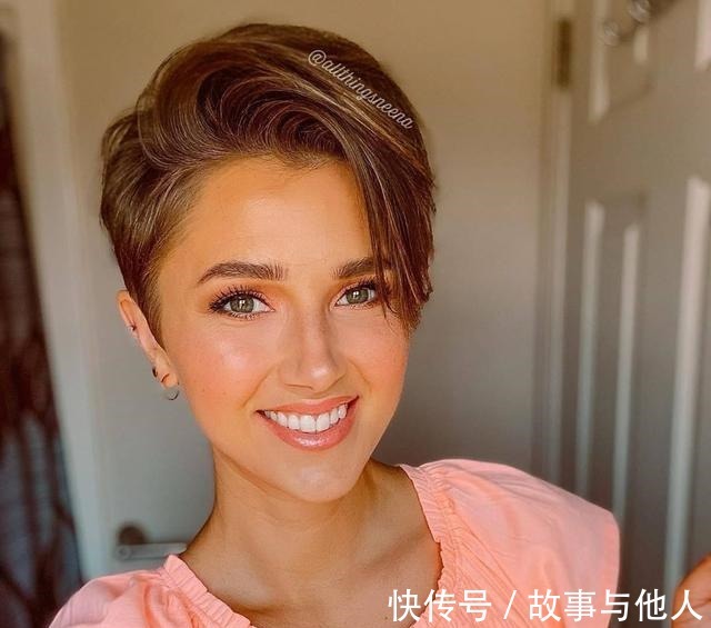 烫发 新时尚发型17款送给大家,越看越完美,蓬松时尚显高级!