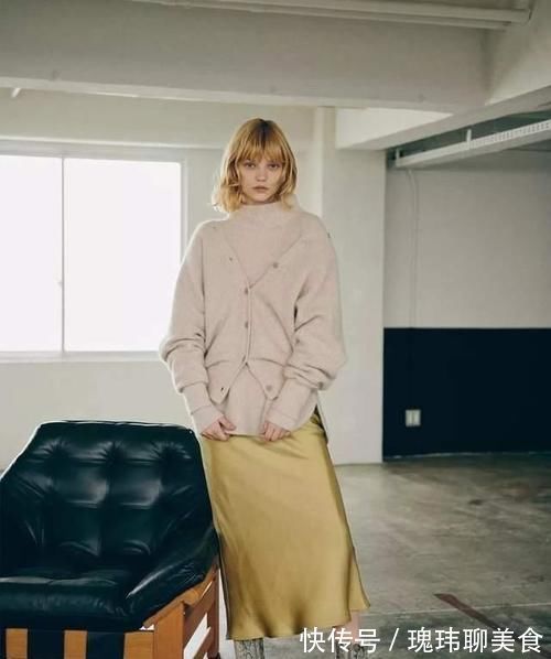 西装裤|深秋是时候穿毛衣了,送你3个搭配技巧,优雅温柔又时髦