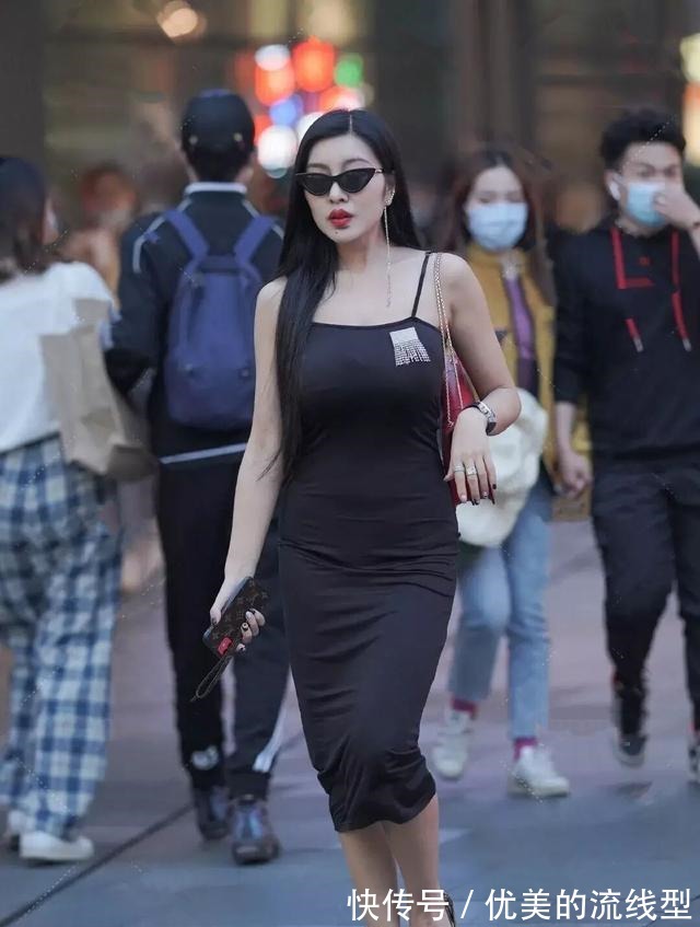 穿法 吃了“骨架大”的亏,穿衣搭配处处受限,着实让人哭笑不得!