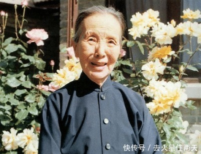 冰心死后,墓碑被孙子写上“教子无方枉为人表”,她做错了什么