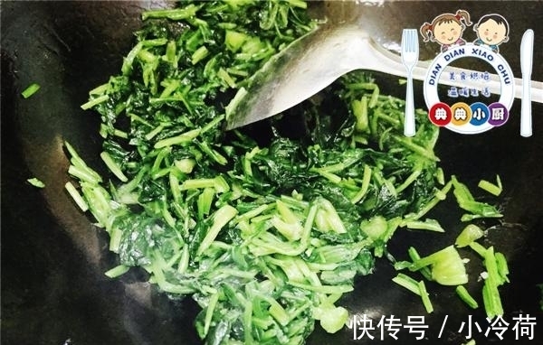 黑暗料理|菠菜这样做才最好吃,营养均衡味道一流,连孩子都抢着吃