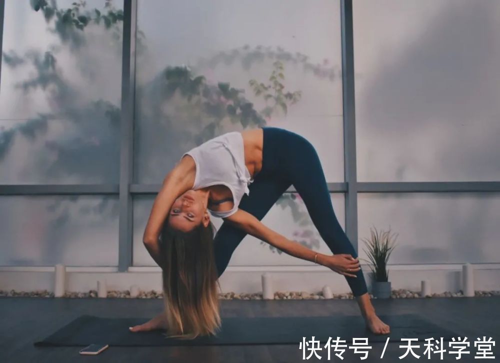 艾扬格|胸腔一开，气质自然来，如何打开胸腔？附瑜伽序列