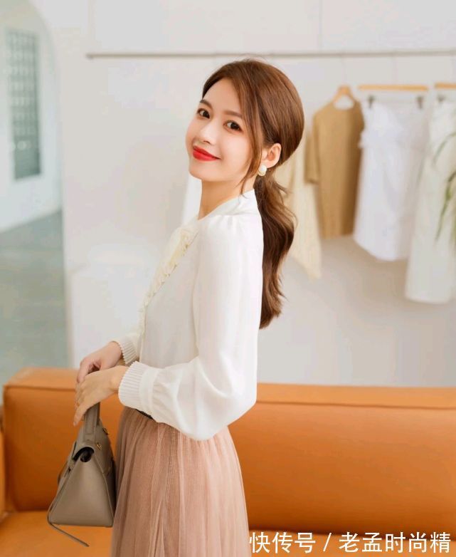 俏皮|初秋穿搭不用纠结,有气质的穿搭或俏皮穿搭,都是不错的选择
