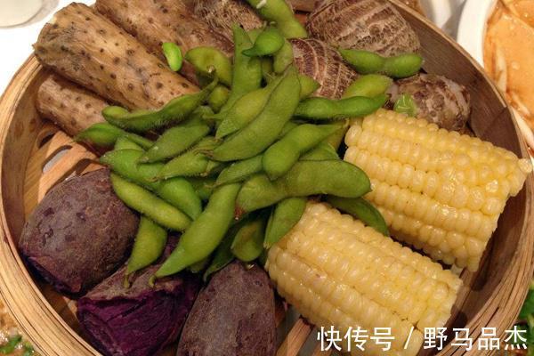 时间段|血压高的人,睡前谨记三件事,坚持一段时间后,血压或会很稳定