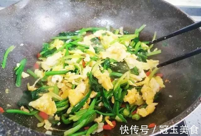 草酸|不管你有多懒，千万在炒前把这种蔬菜焯水，否则吃了会伤身体！