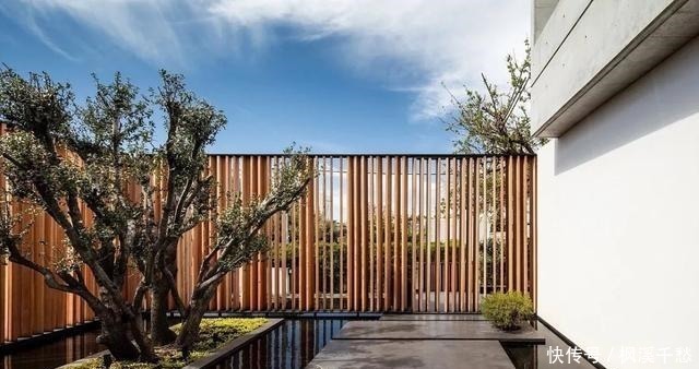 庭院设计12个花园庭院设计案例,说说庭院中不可或缺的2个要素!